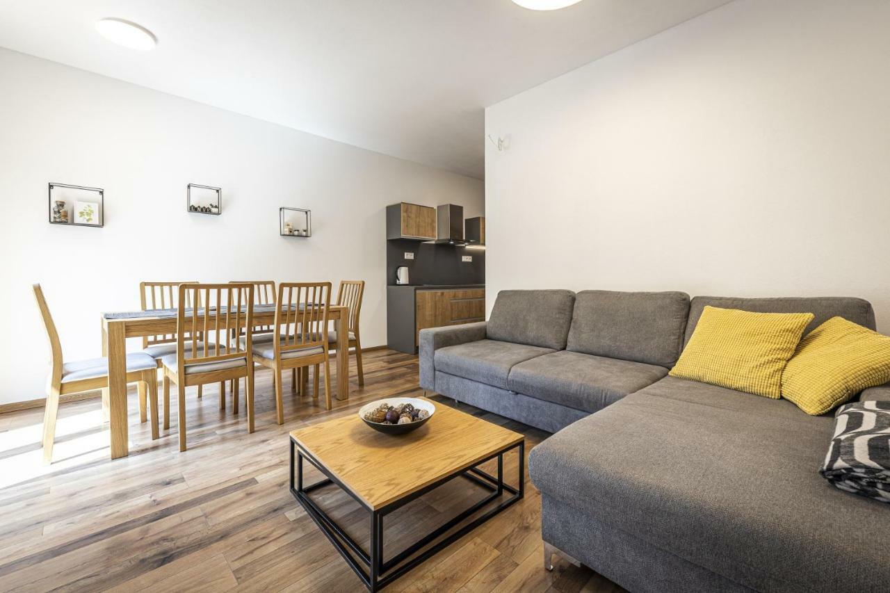 Apartmanovy Dom Poludnica - Chopok Juh Tale Exterior foto